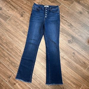Kancan jeans size 11/29, regular length, excellent condition, non-smoking home.
